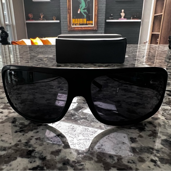 Lot of four Christian Dior sunglasses. Used condition - Picture 10 of 16